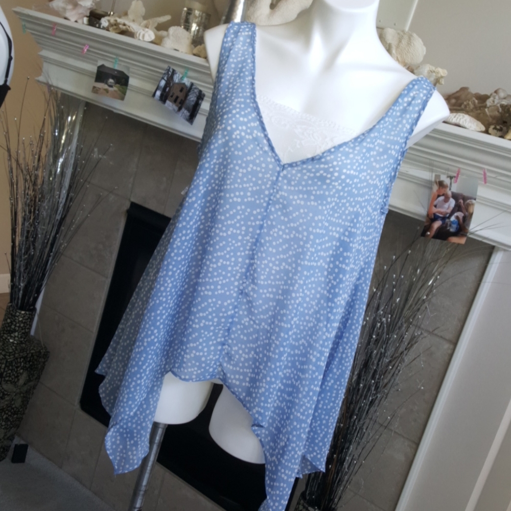 Soprano. Polka dot asemetrical summer top. L